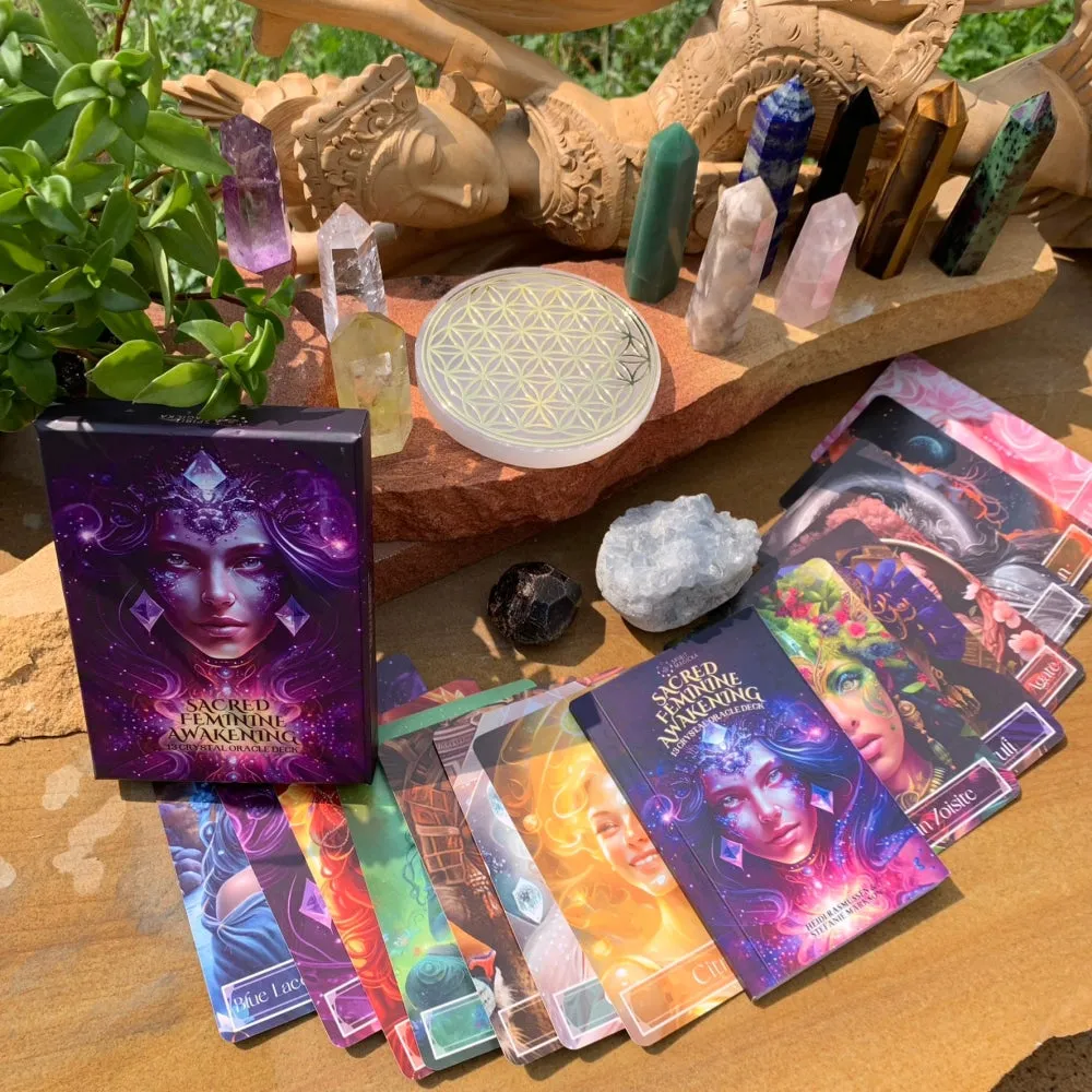 🌙 Sacred Feminine Awakening Oracle Deck & 13 Crystal Altar Set