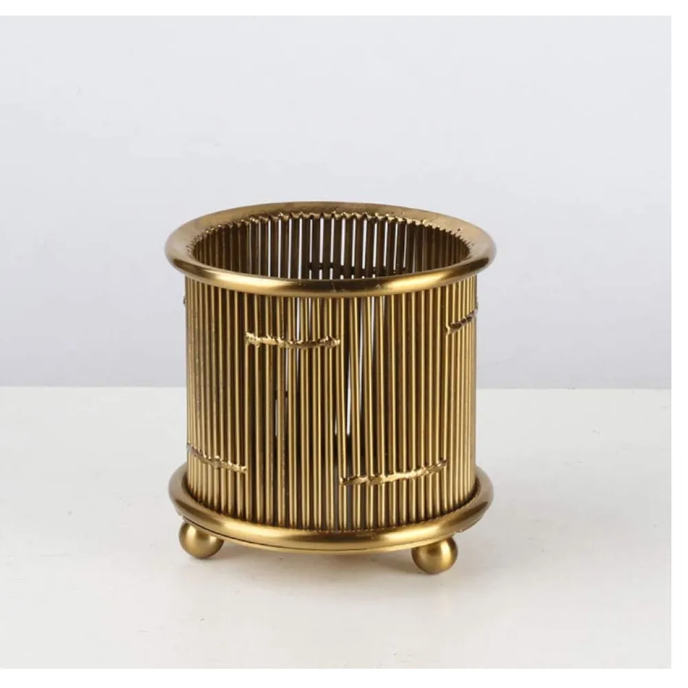 140 X 140 Cm Modern Stylish Simple Metal Vase