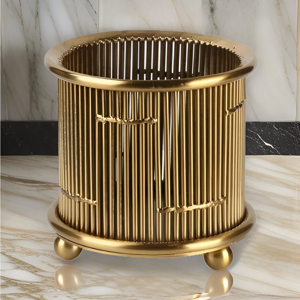 140 X 140 Cm Modern Stylish Simple Metal Vase