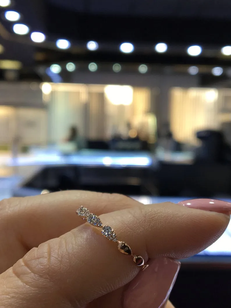 14K Gold Pear Shape Band