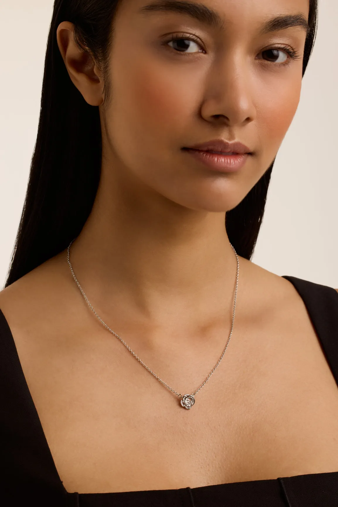 Florita Crystal Flower Pendant Necklace Silver