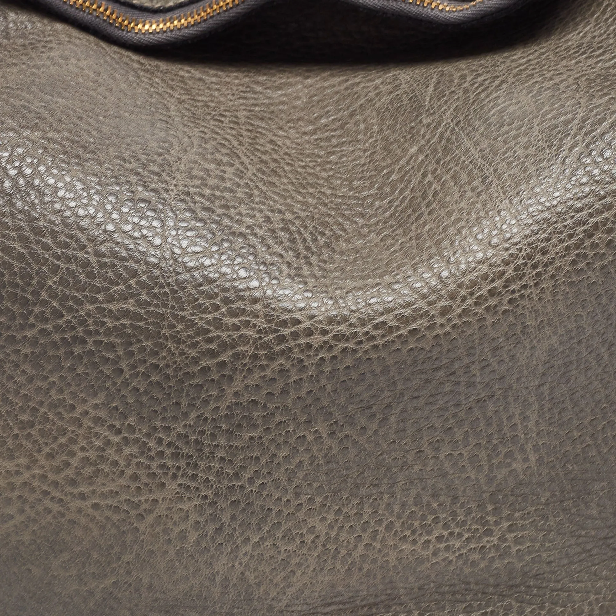 Gucci Pale Leather Medium Pelham Hobo