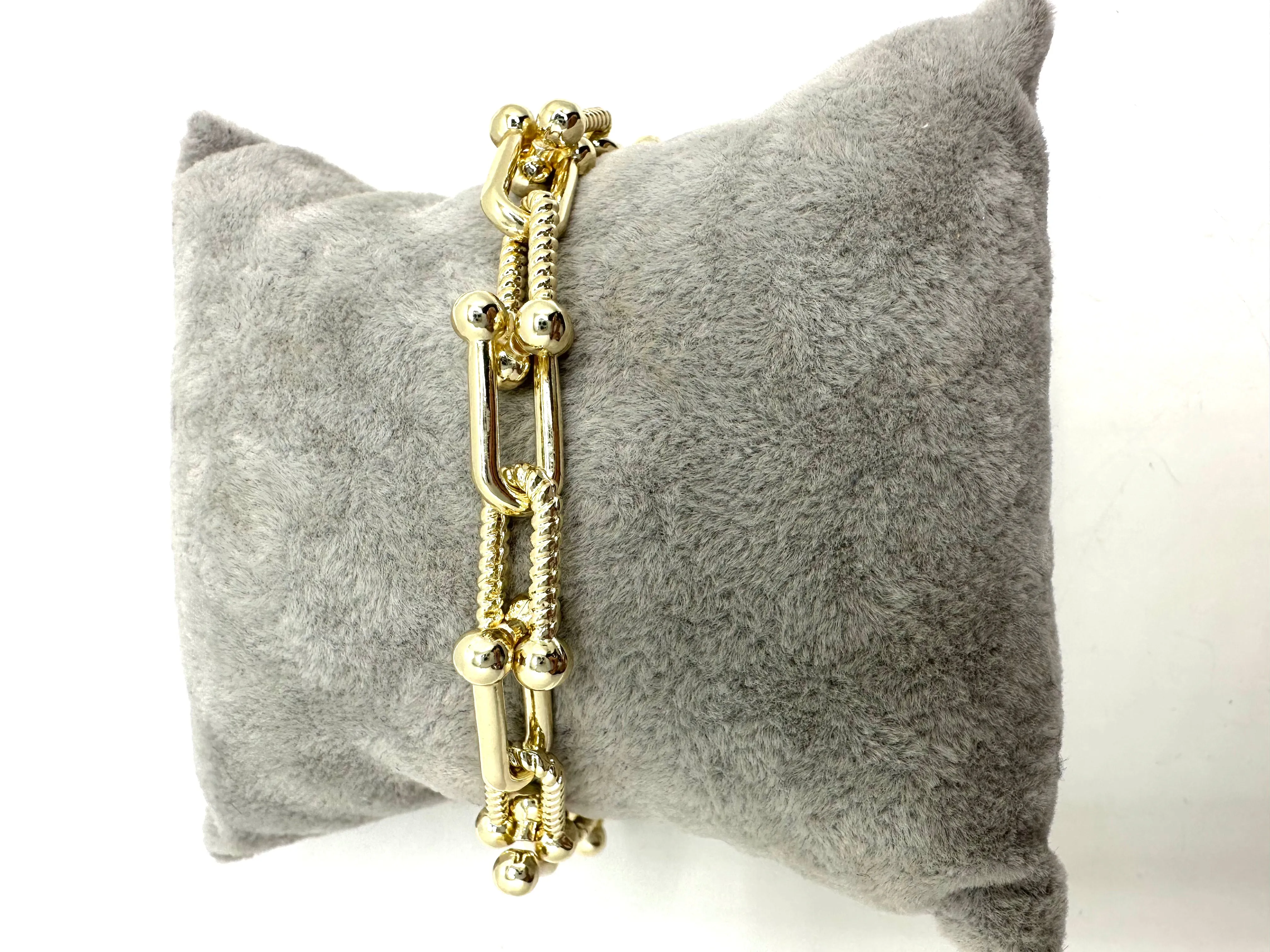 Interlocking Links Bracelet