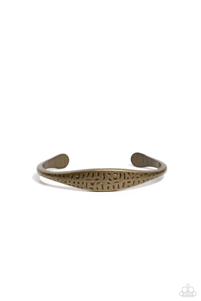 Paparazzi Bracelet ~ Ancient Accolade - Brass