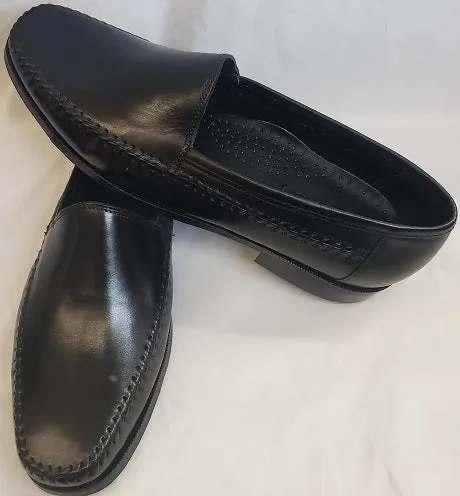 Rodrigo I -- Men's Softee Loafer -- Black