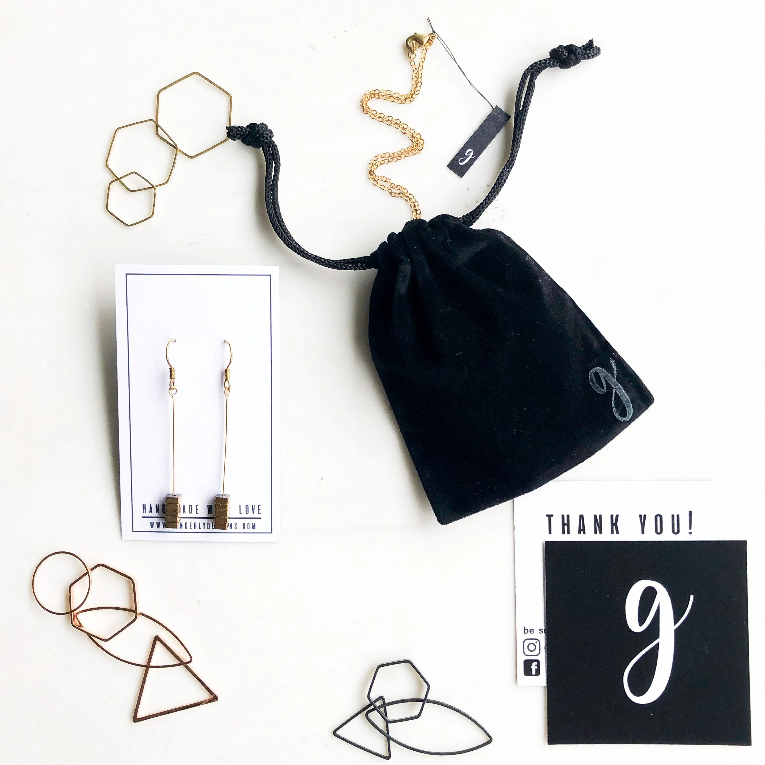 Simple Modern Gold Locket