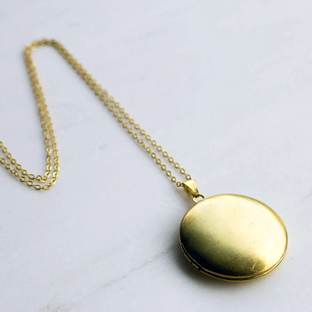 Simple Modern Gold Locket