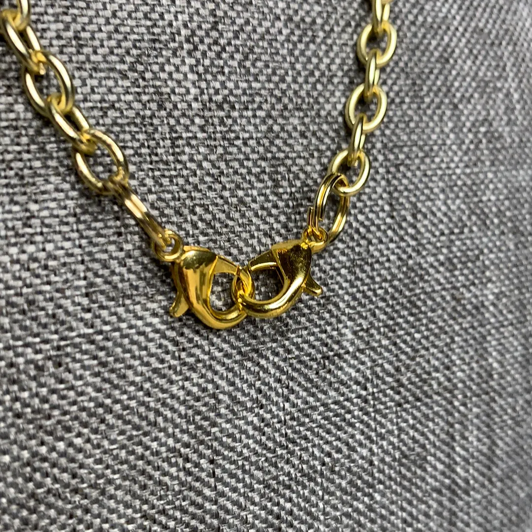 The Classic Convertible Face Mask Chain
