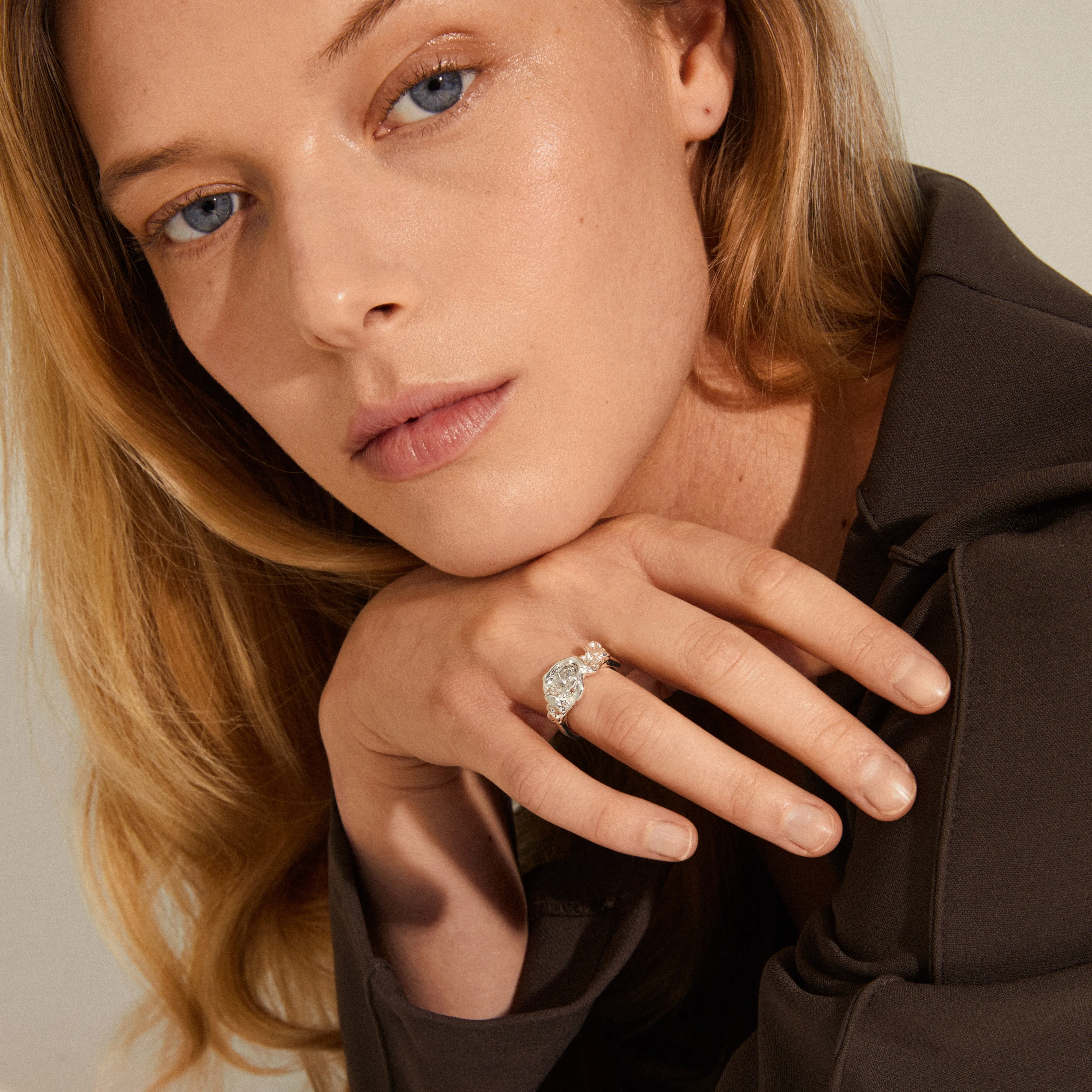 TINA organic shape crystal ring silver-plated
