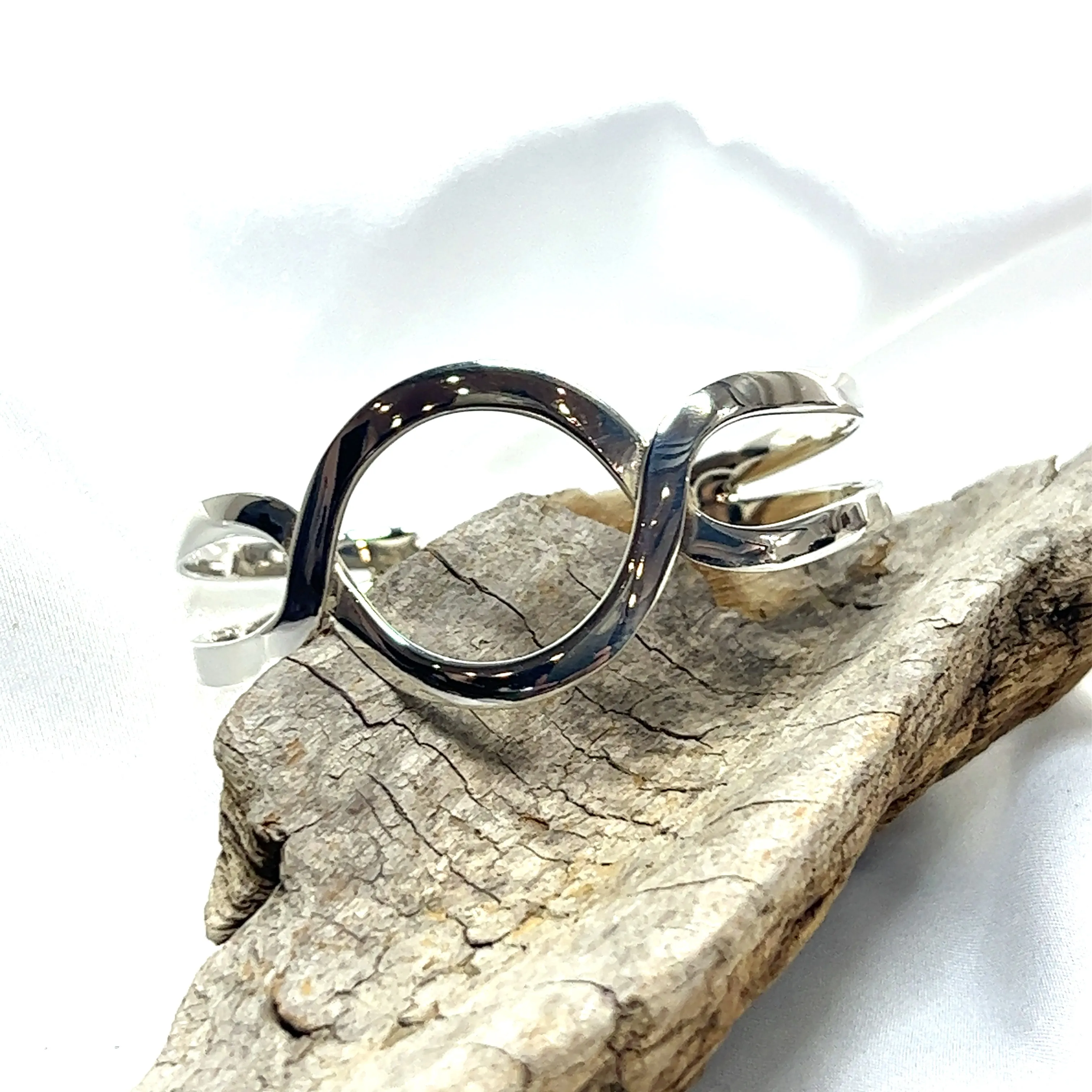 Trendy Twisted Cuff with Circle Design